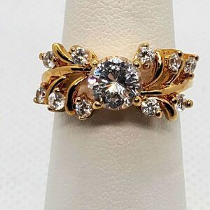 Lind 14 Karat HGE CZ Vine Ring